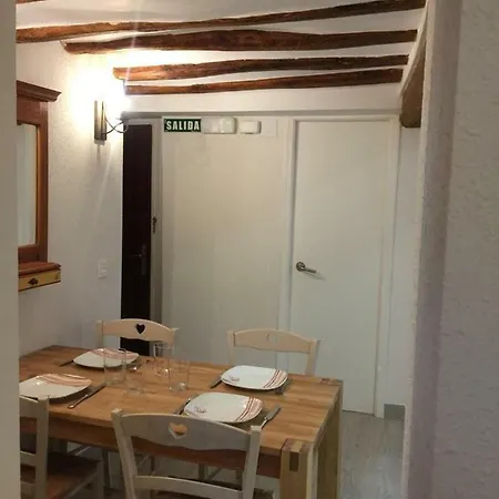 Apartamento Manueta Pamplona Exterior photo